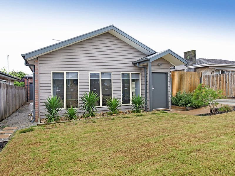 25 Nagle Drive, BELMONT VIC 3216, Belmont - Thumbnail 2