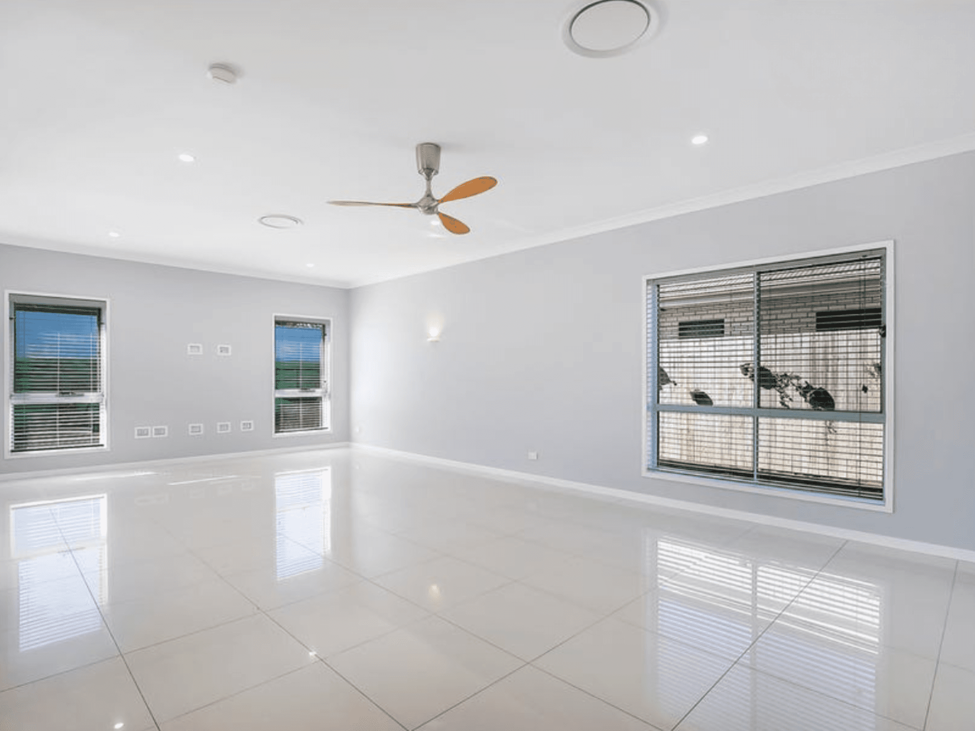 31 Leong Street, Bridgeman Downs QLD 4035, Bridgeman Downs - Thumbnail 2