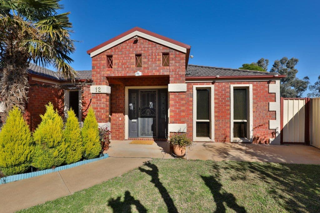 12 Mary Court, Robinvale VIC 3549, Robinvale - Thumbnail 2