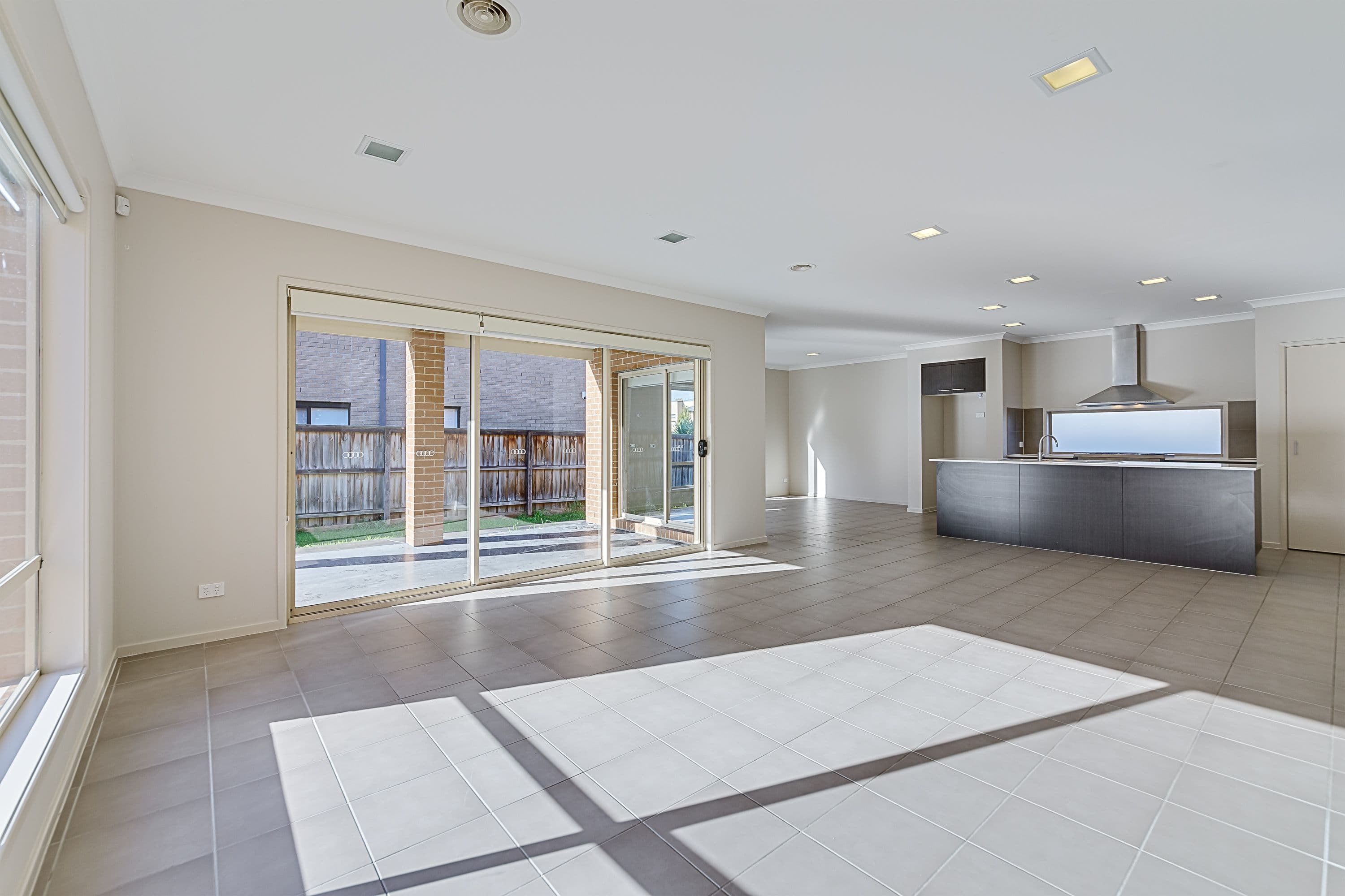 2 Loughton Avenue, Epping VIC 3076, Epping - Thumbnail 3