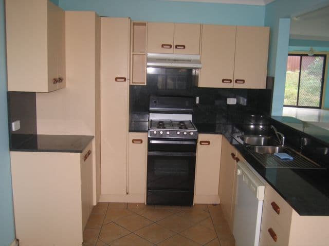 82 Strickland Crescent, ASHCROFT NSW 2168, Ashcroft - Thumbnail 4