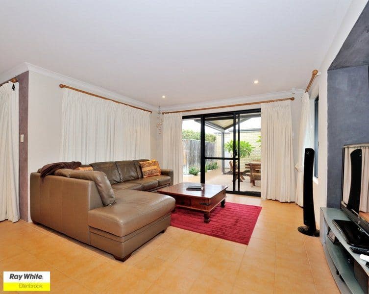 131 Coolamon Boulevard, ELLENBROOK WA 6069, Ellenbrook - Thumbnail 3