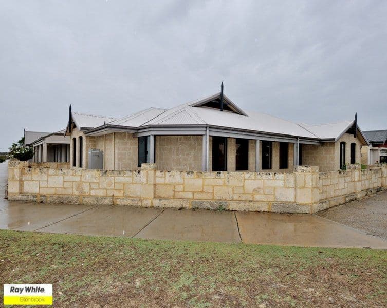 131 Coolamon Boulevard, ELLENBROOK WA 6069, Ellenbrook - Thumbnail 8
