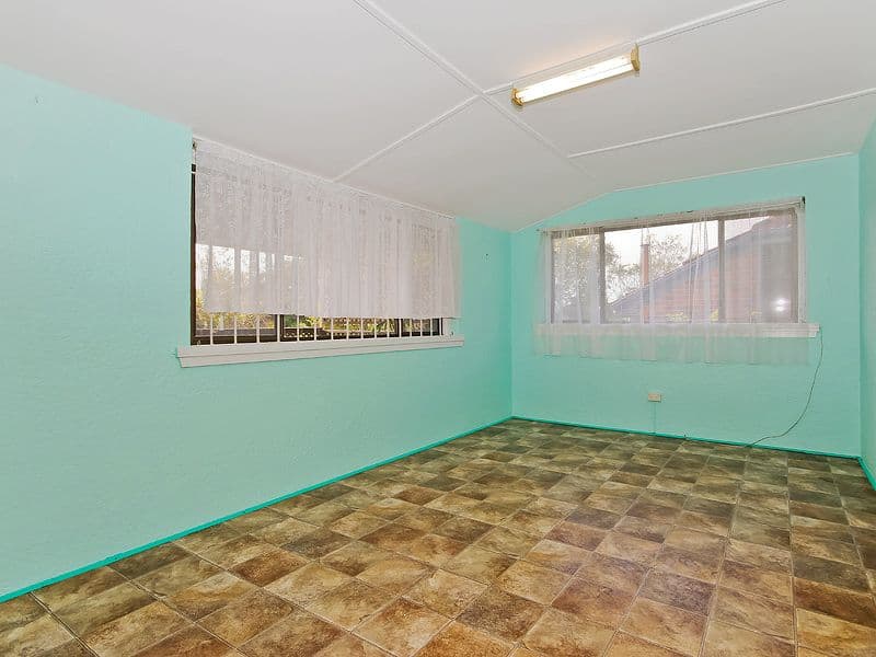 221 Rode Road, WAVELL HEIGHTS QLD 4012, Wavell Heights - Thumbnail 7