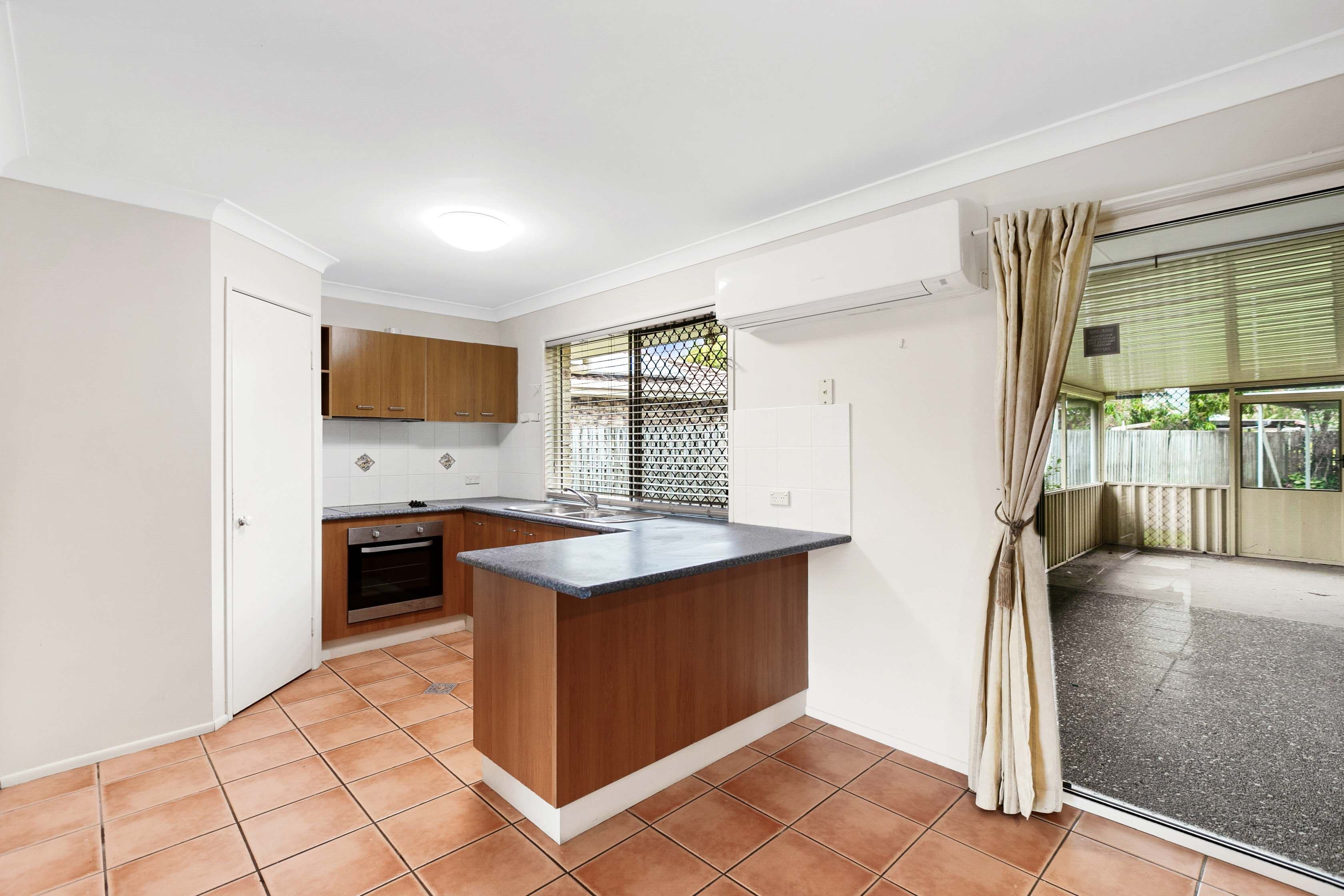 10 Hyperno Road, Point Vernon QLD 4655, Point Vernon - Thumbnail 2