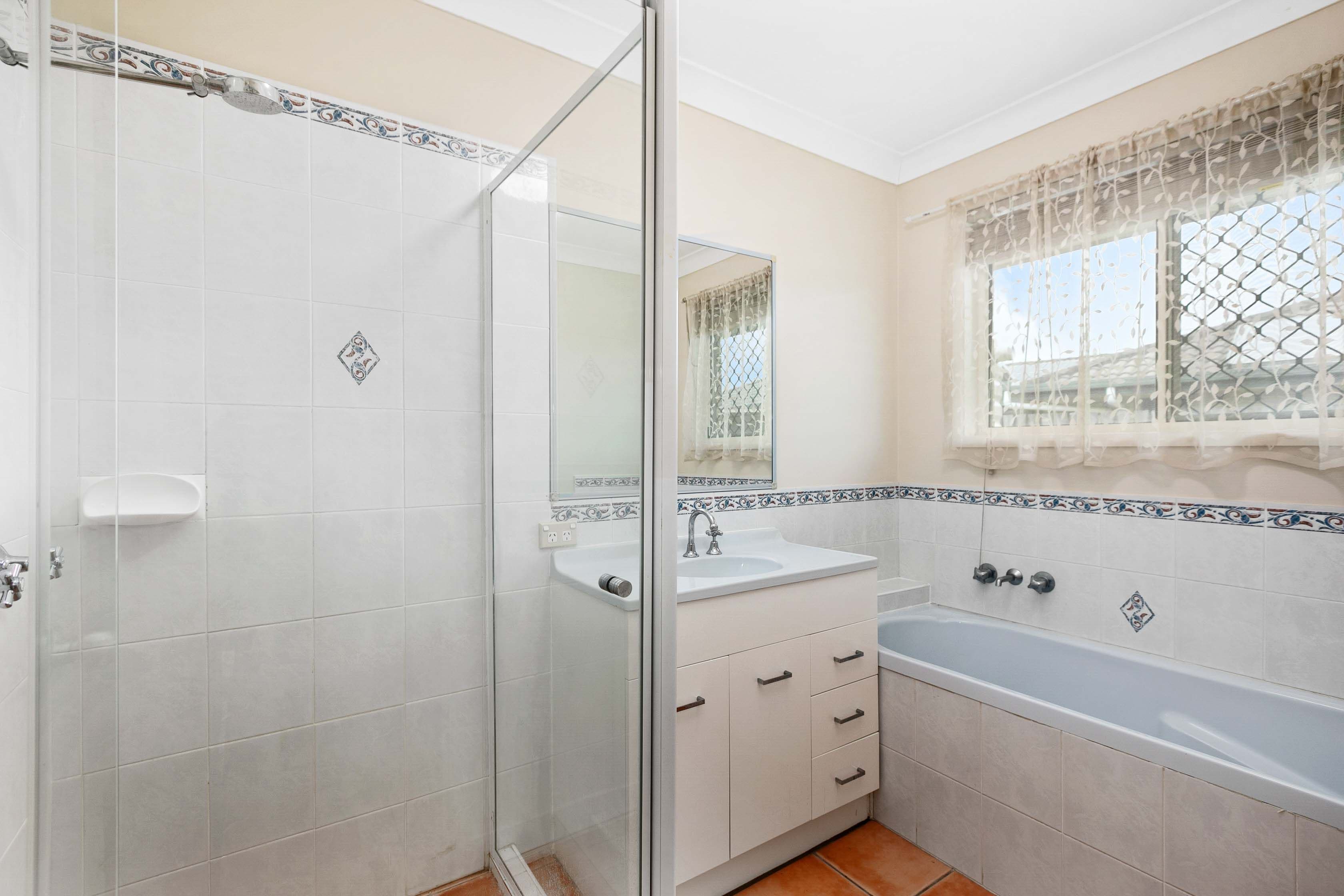 10 Hyperno Road, Point Vernon QLD 4655, Point Vernon - Thumbnail 8