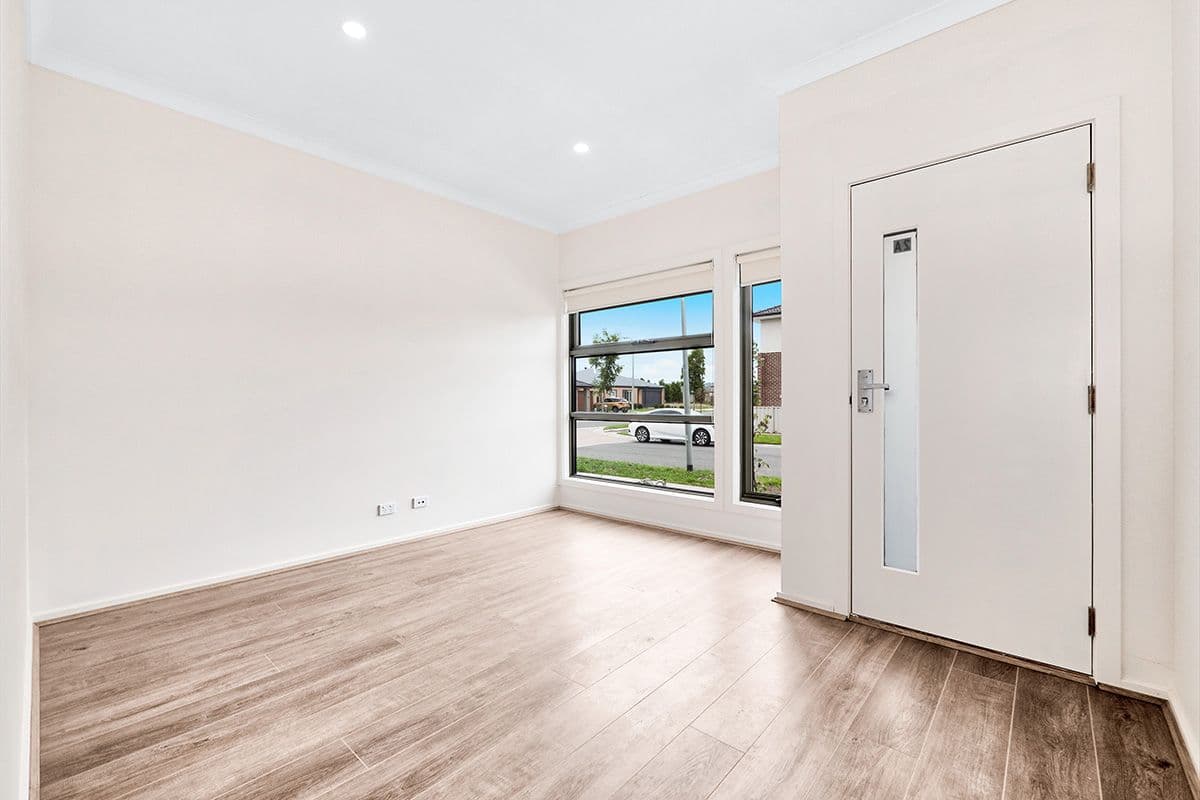 2A Edith Way, Pakenham VIC 3810, Pakenham - Thumbnail 3