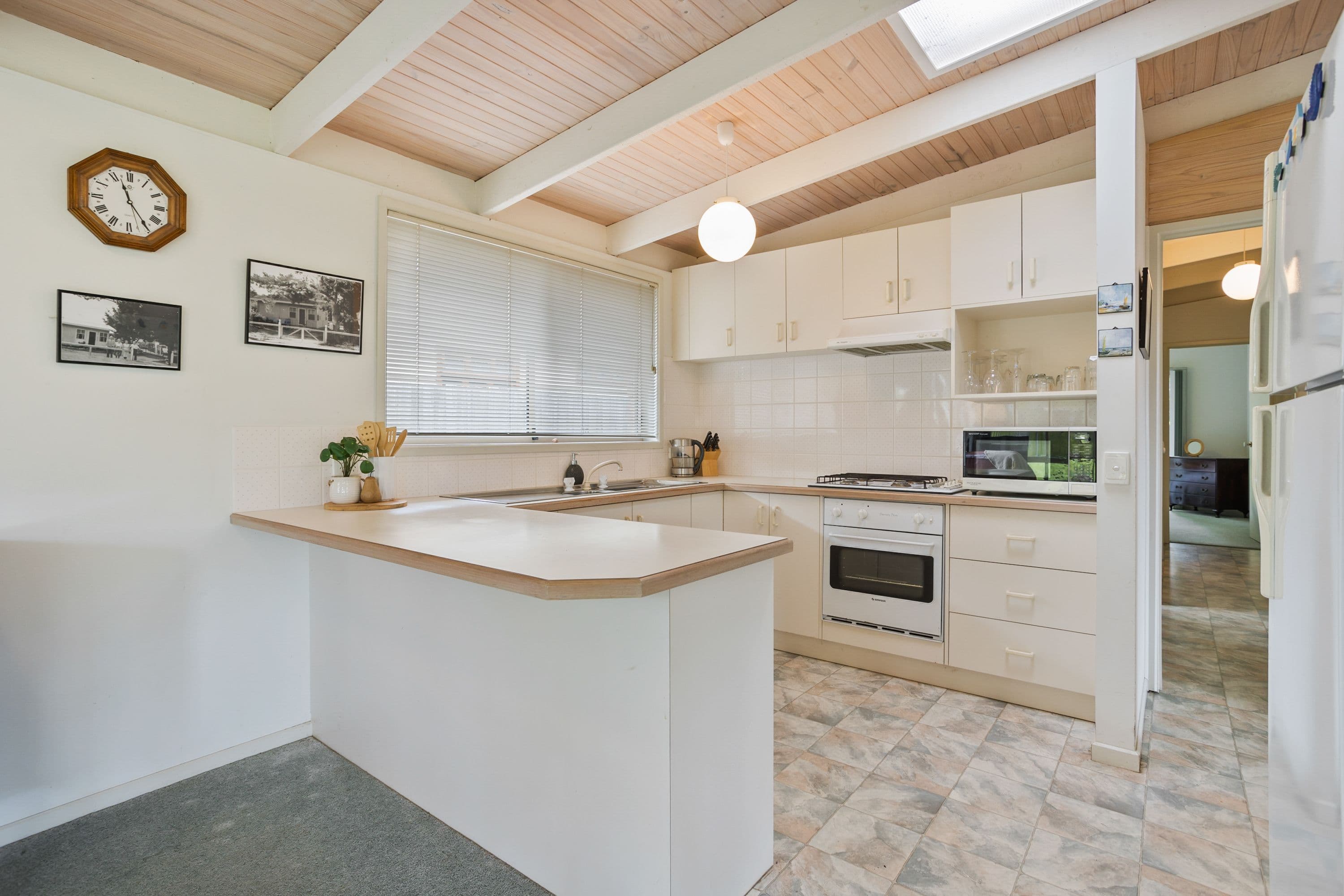 12 Warraburra Avenue, Rosebud VIC 3939, Rosebud - Thumbnail 3