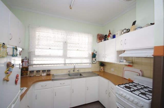 31 Albourne Place, BALGA WA 6061, Balga - Thumbnail 6