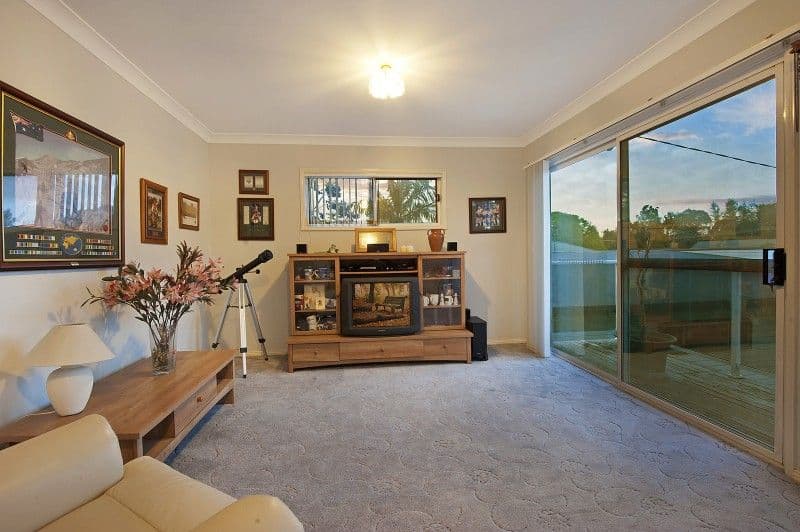 48 Geoffrey Road, CHITTAWAY POINT NSW 2261, Chittaway Point - Thumbnail 4