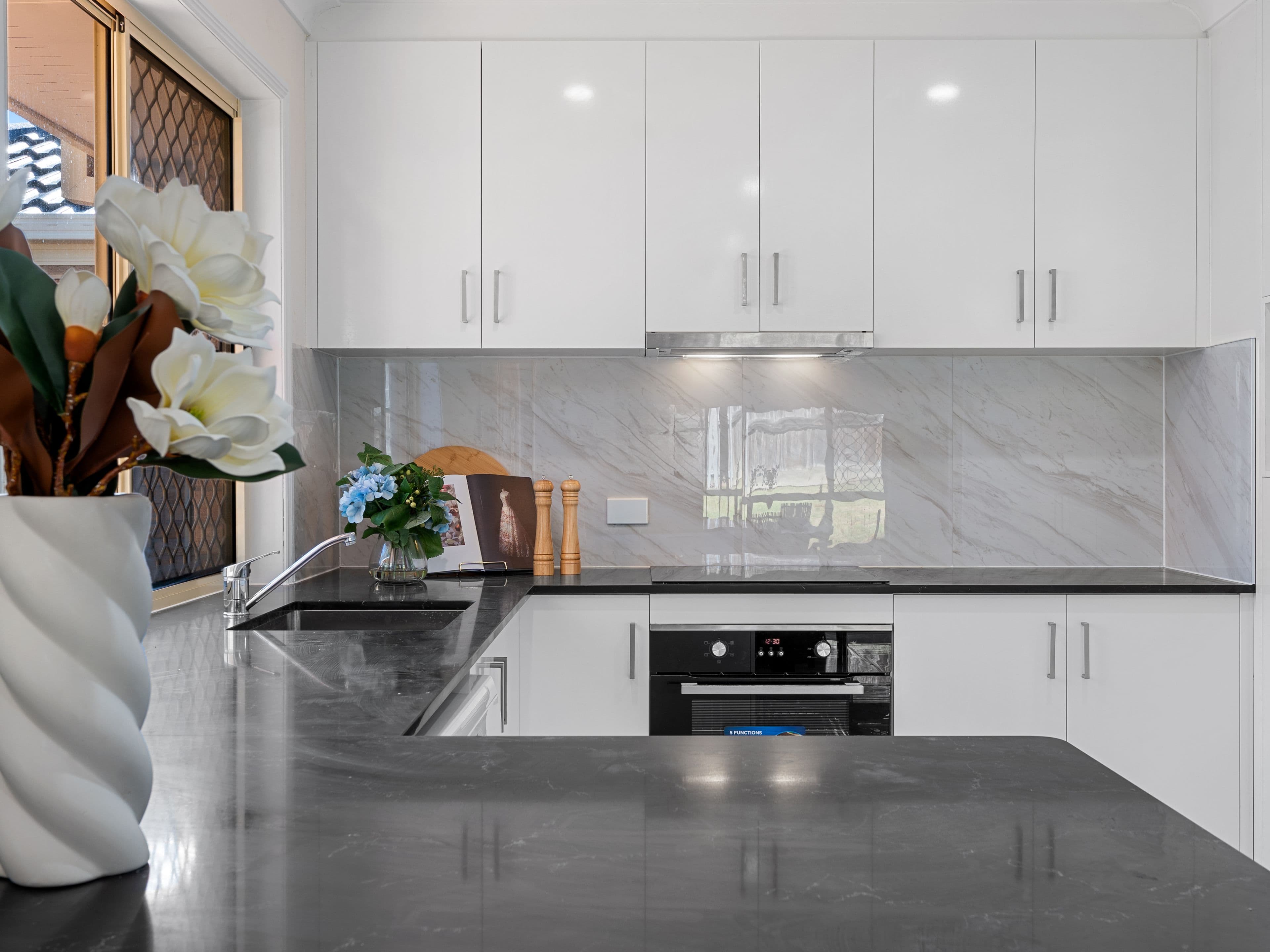 1 Freesia Close, Springfield Lakes QLD 4300, Springfield Lakes - Thumbnail 5