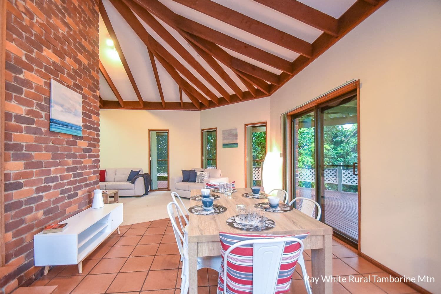 6 Paradise Drive, Tamborine Mountain QLD 4272, Tamborine Mountain - Thumbnail 2
