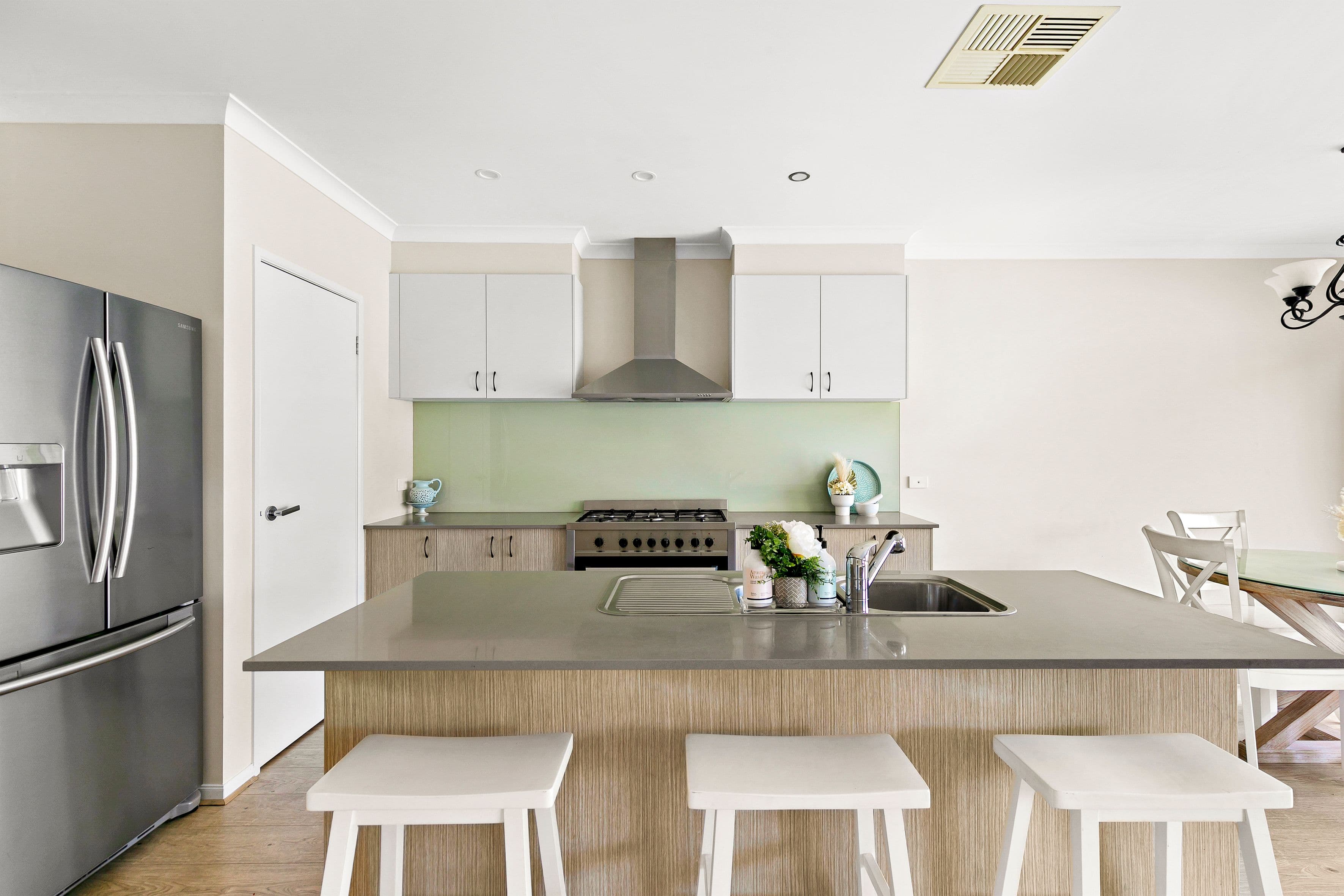 11 Scotney Road, Craigieburn VIC 3064, Craigieburn - Thumbnail 6
