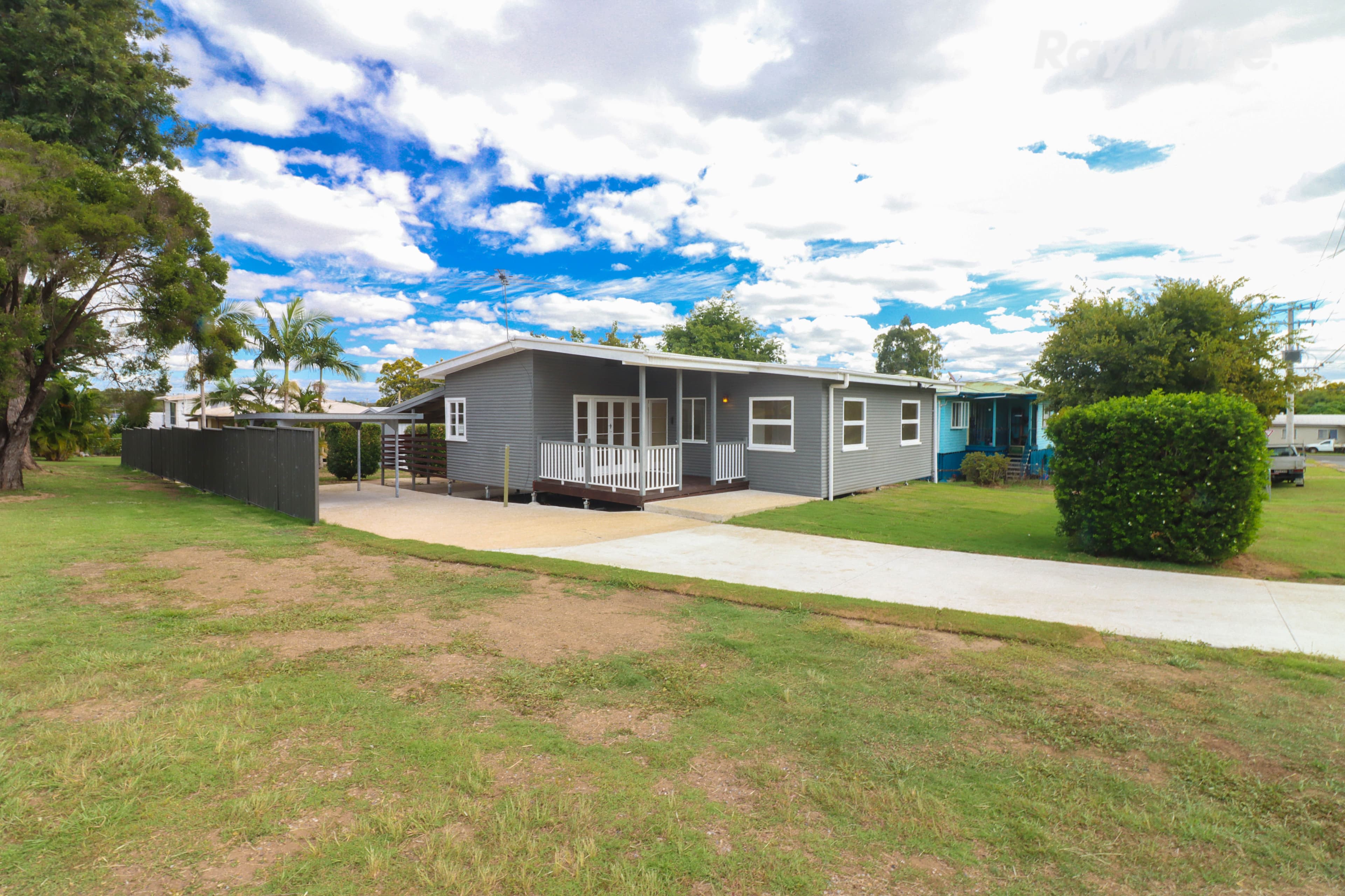 3 Trumpy Street, Silkstone QLD 4304, Silkstone - Image 1