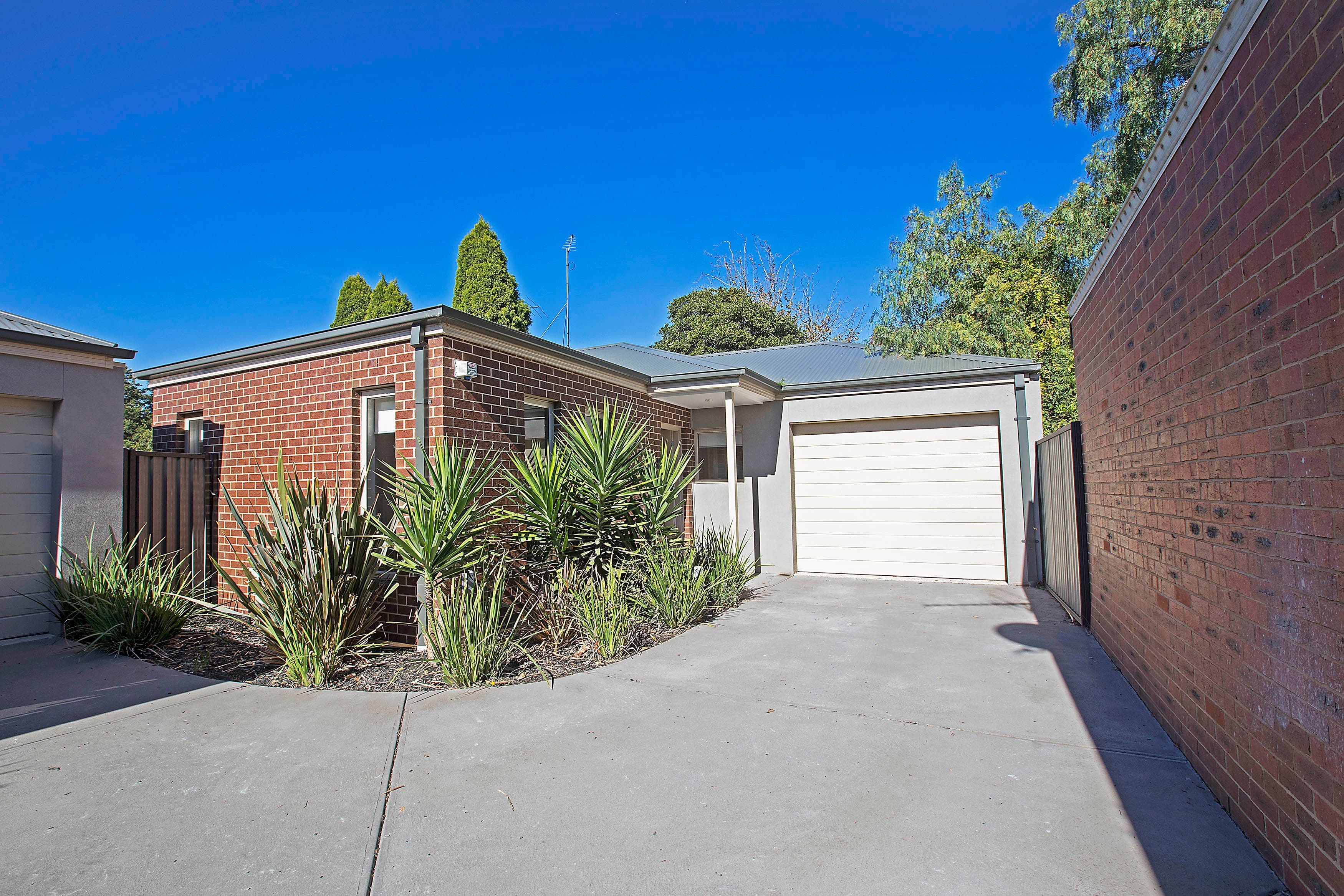 2 Hamilton Court, Breakwater VIC 3219, Breakwater - Image 1