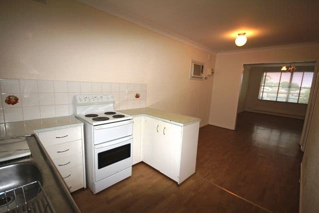 Unit 3, 292 Main South Road, Morphett Vale SA 5162, Morphett Vale - Thumbnail 3