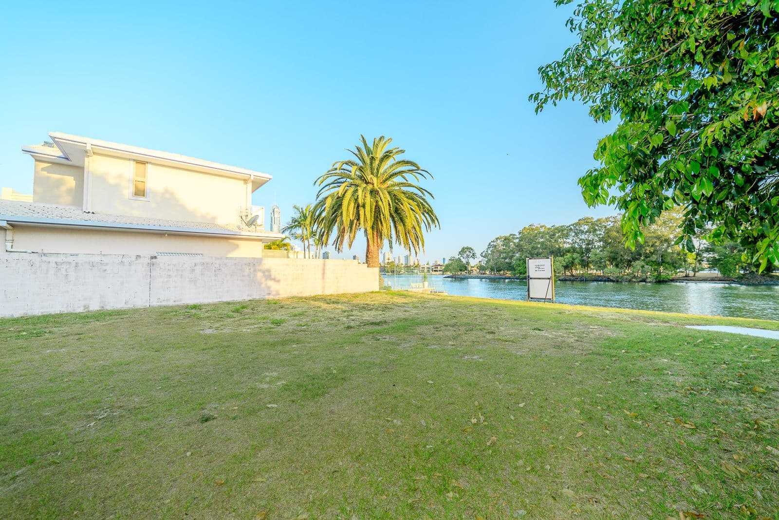 245 Stanhill Drive, Chevron Island QLD 4217, Chevron Island - Thumbnail 2