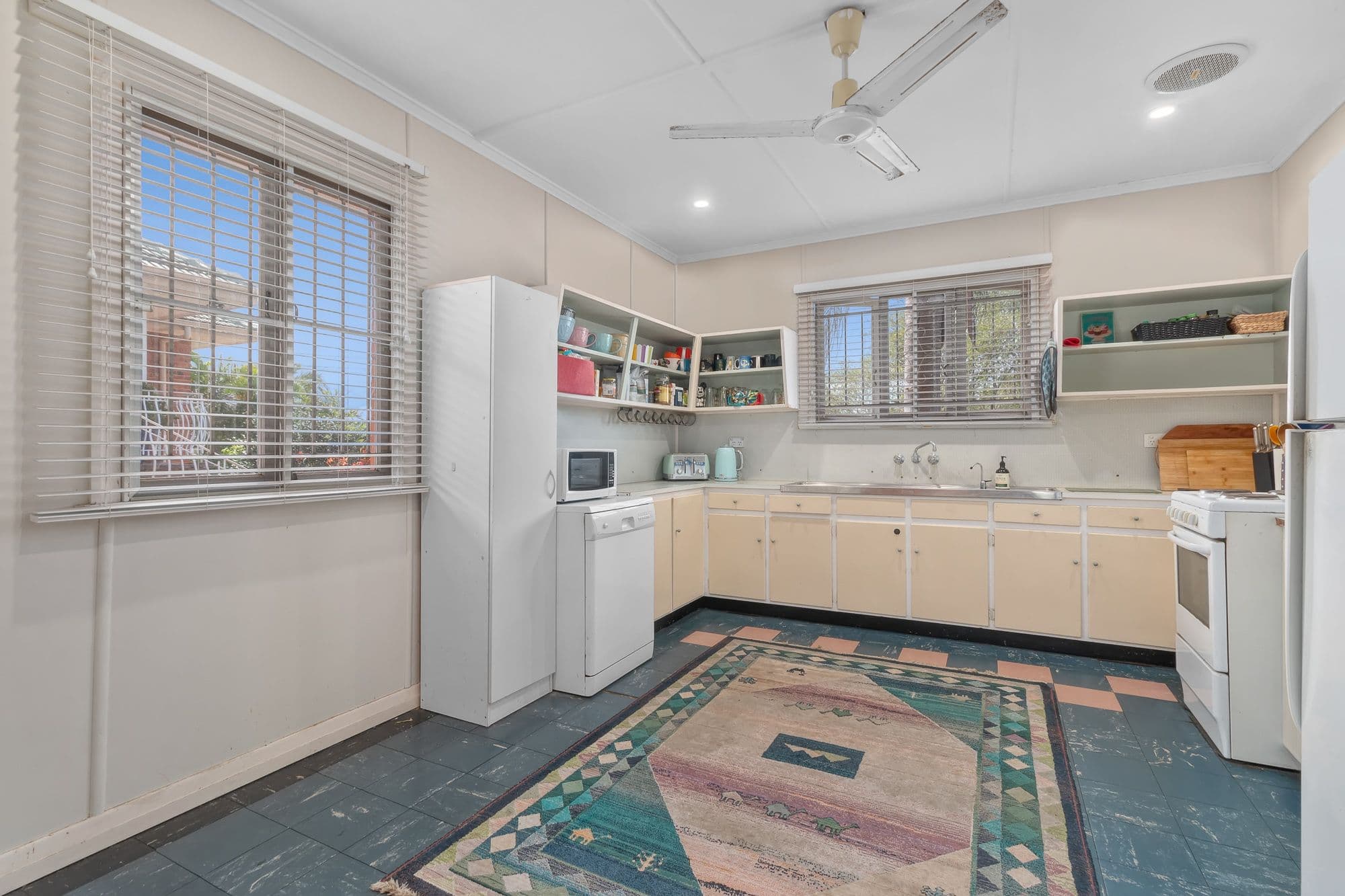 26 Simla Avenue, Geebung QLD 4034, Geebung - Thumbnail 5