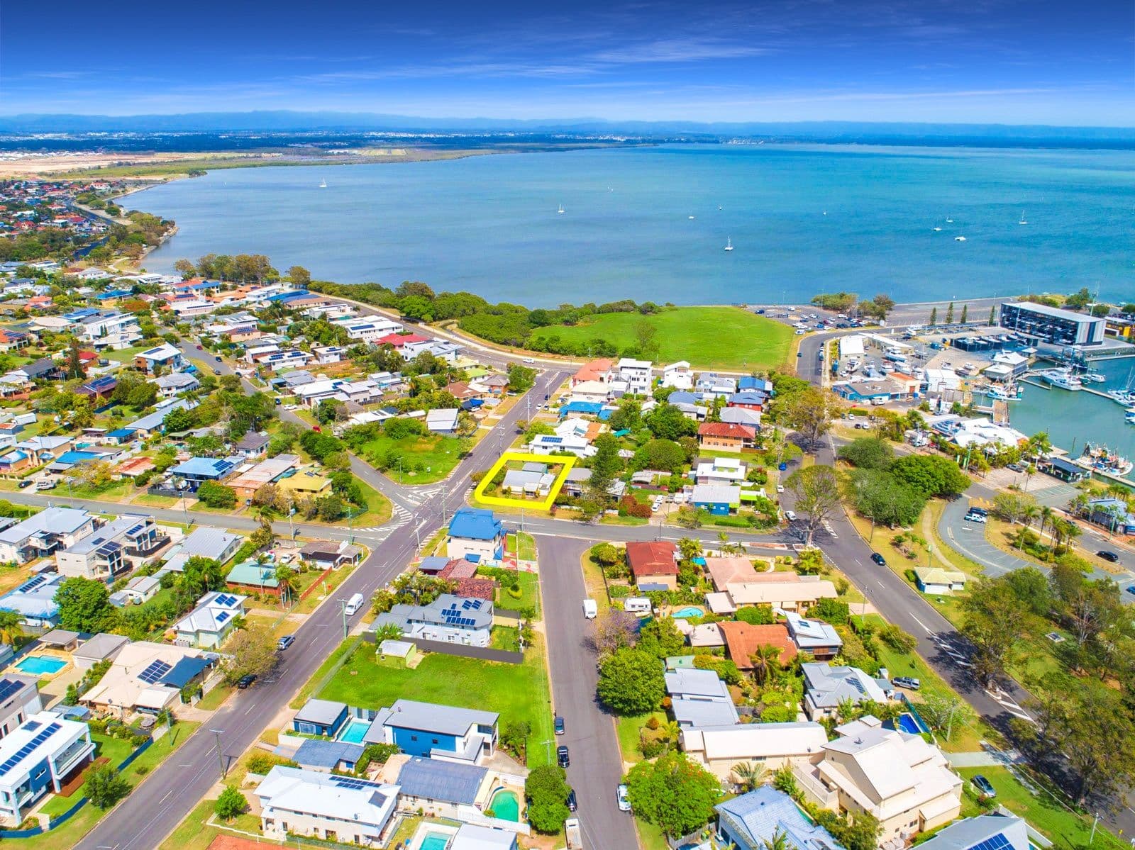 1 Oak Avenue, Scarborough QLD 4020, Scarborough - Image 1