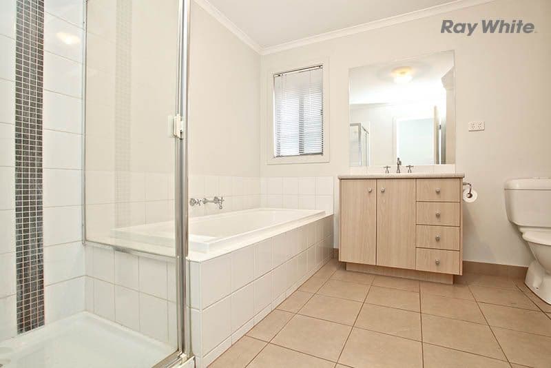 7 Hamish Drive, TARNEIT VIC 3029, Tarneit - Thumbnail 3