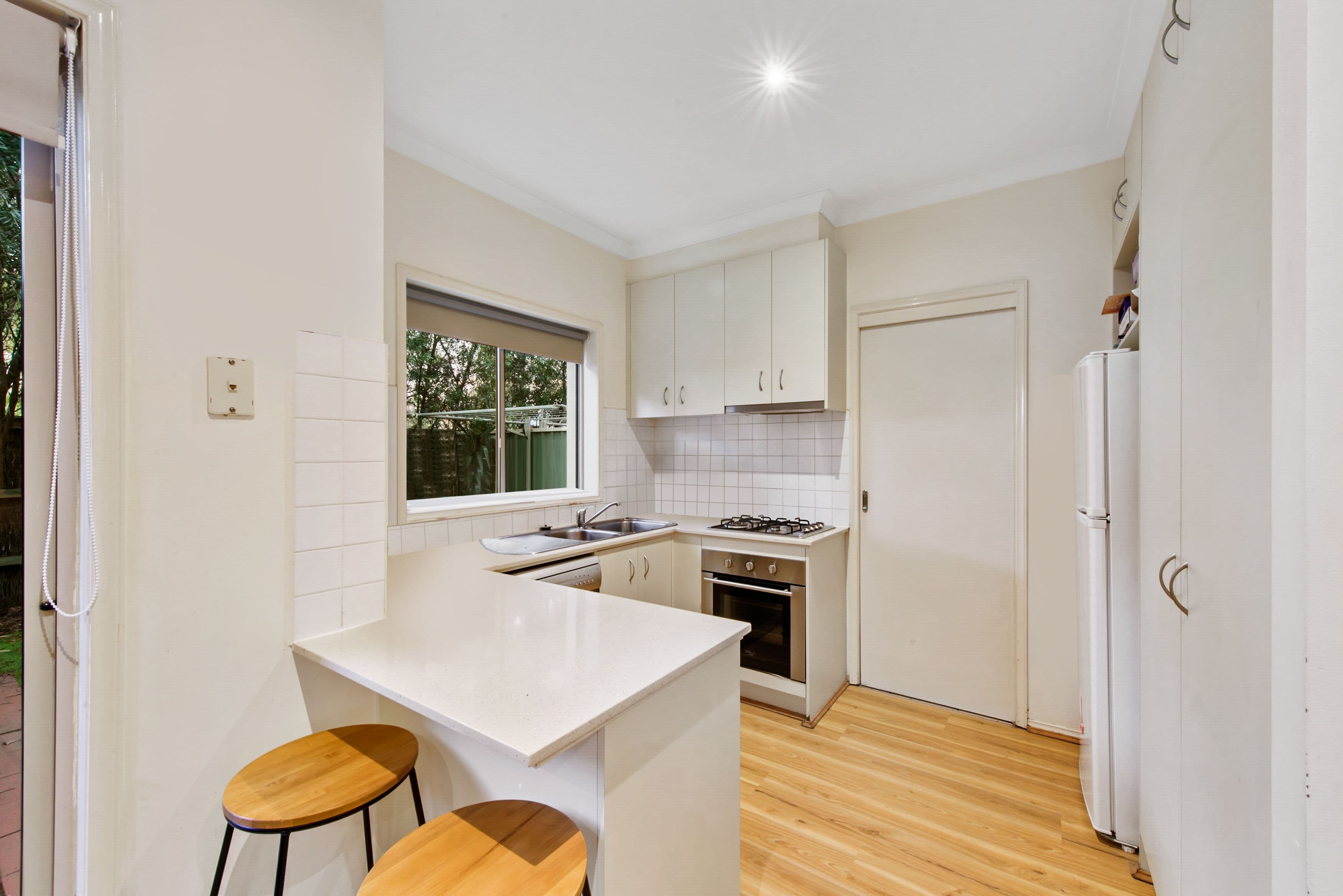 14 Mickleton Grove, Point Cook VIC 3030, Point Cook - Thumbnail 5