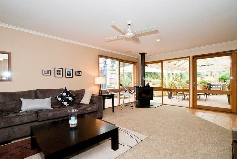 10 TAMWORTH Road, KILSYTH VIC 3137, Kilsyth - Thumbnail 2