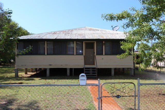 114 Watson Street, CHARLEVILLE QLD 4470, Charleville - Thumbnail 4