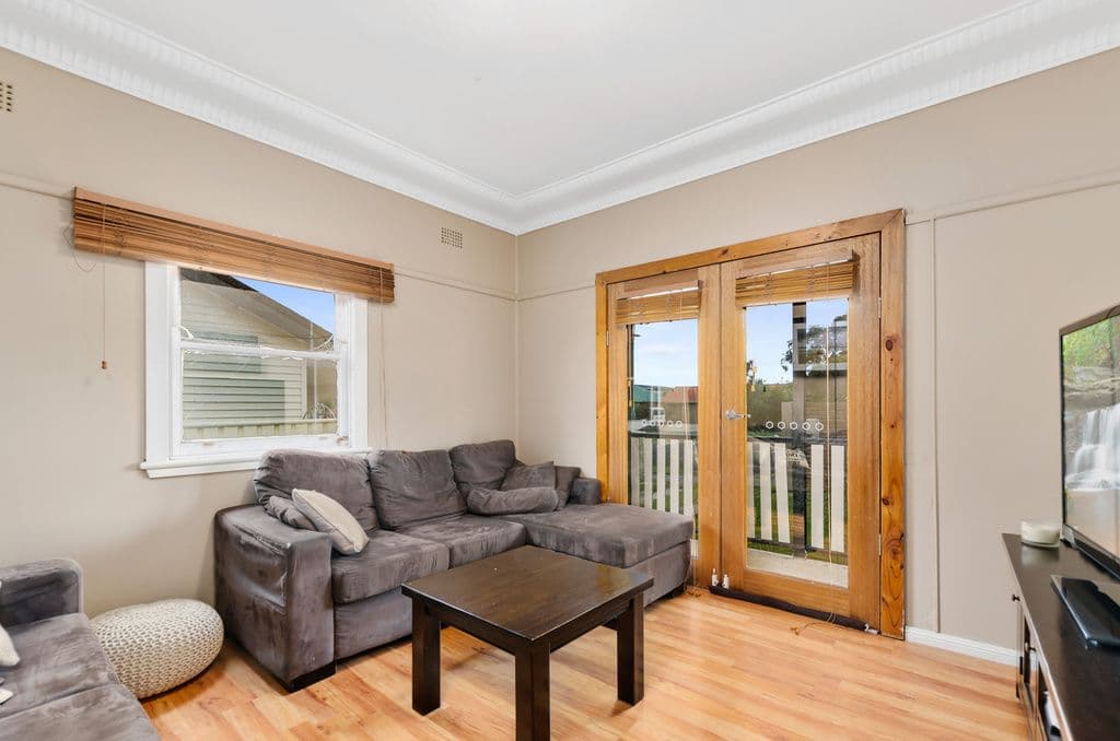 274 Shellharbour Road, BARRACK HEIGHTS NSW 2528, Barrack Heights - Thumbnail 2