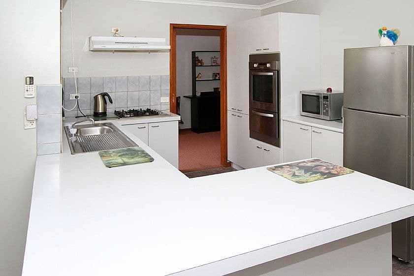 34 Heritage Drive, MILL PARK VIC 3082, Mill Park - Thumbnail 2
