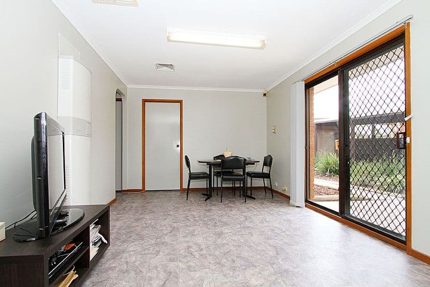 34 Heritage Drive, MILL PARK VIC 3082, Mill Park - Thumbnail 4