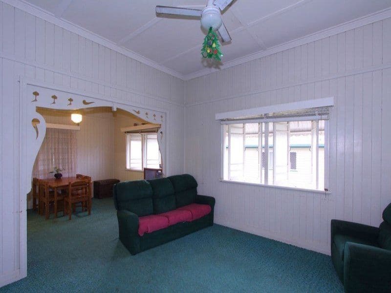 109 Branyan Street, SVENSSON HEIGHTS QLD 4670, Svensson Heights - Thumbnail 3