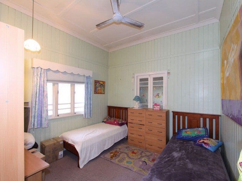 109 Branyan Street, SVENSSON HEIGHTS QLD 4670, Svensson Heights - Thumbnail 7