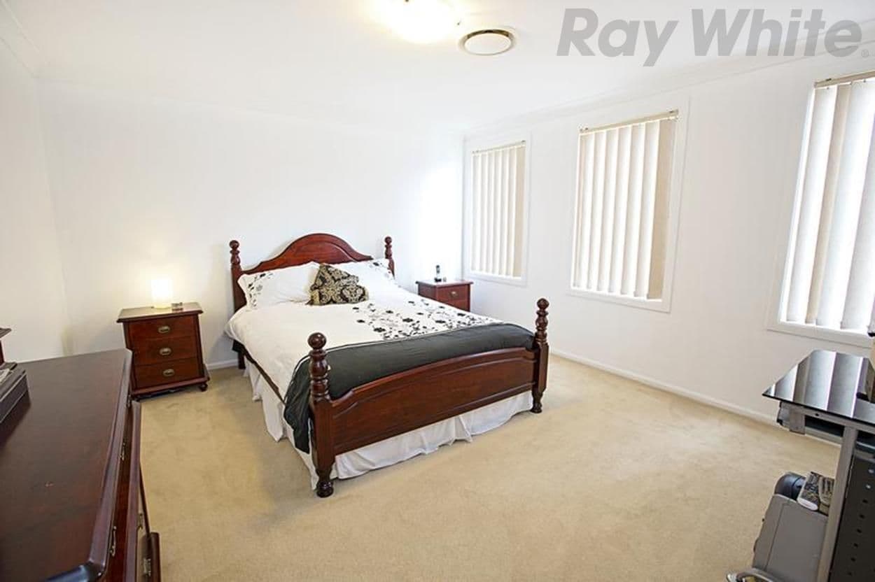 69 Harraden Drive, WEST HOXTON NSW 2171, West Hoxton - Thumbnail 5
