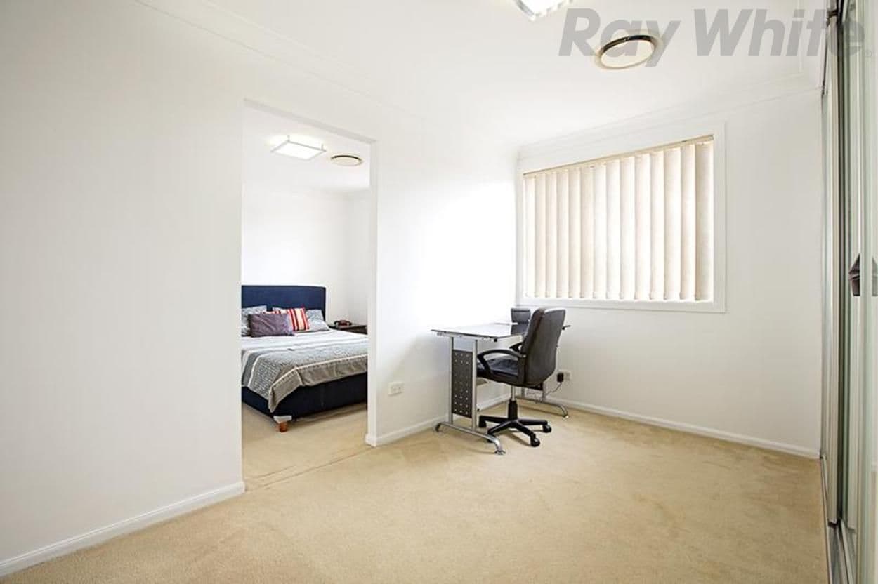 69 Harraden Drive, WEST HOXTON NSW 2171, West Hoxton - Thumbnail 6