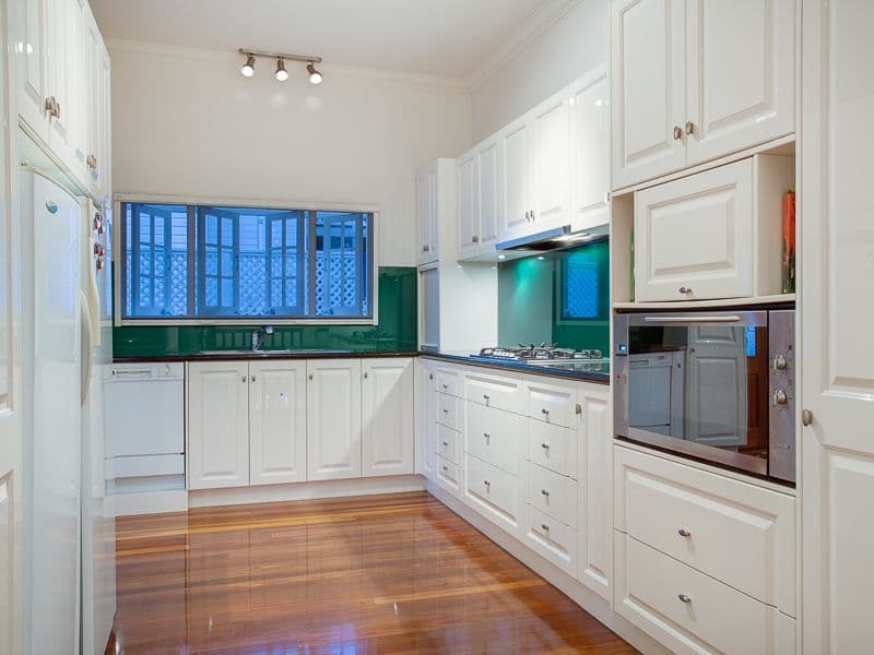 30 Philip Street, HAWTHORNE QLD 4171, Hawthorne - Thumbnail 2