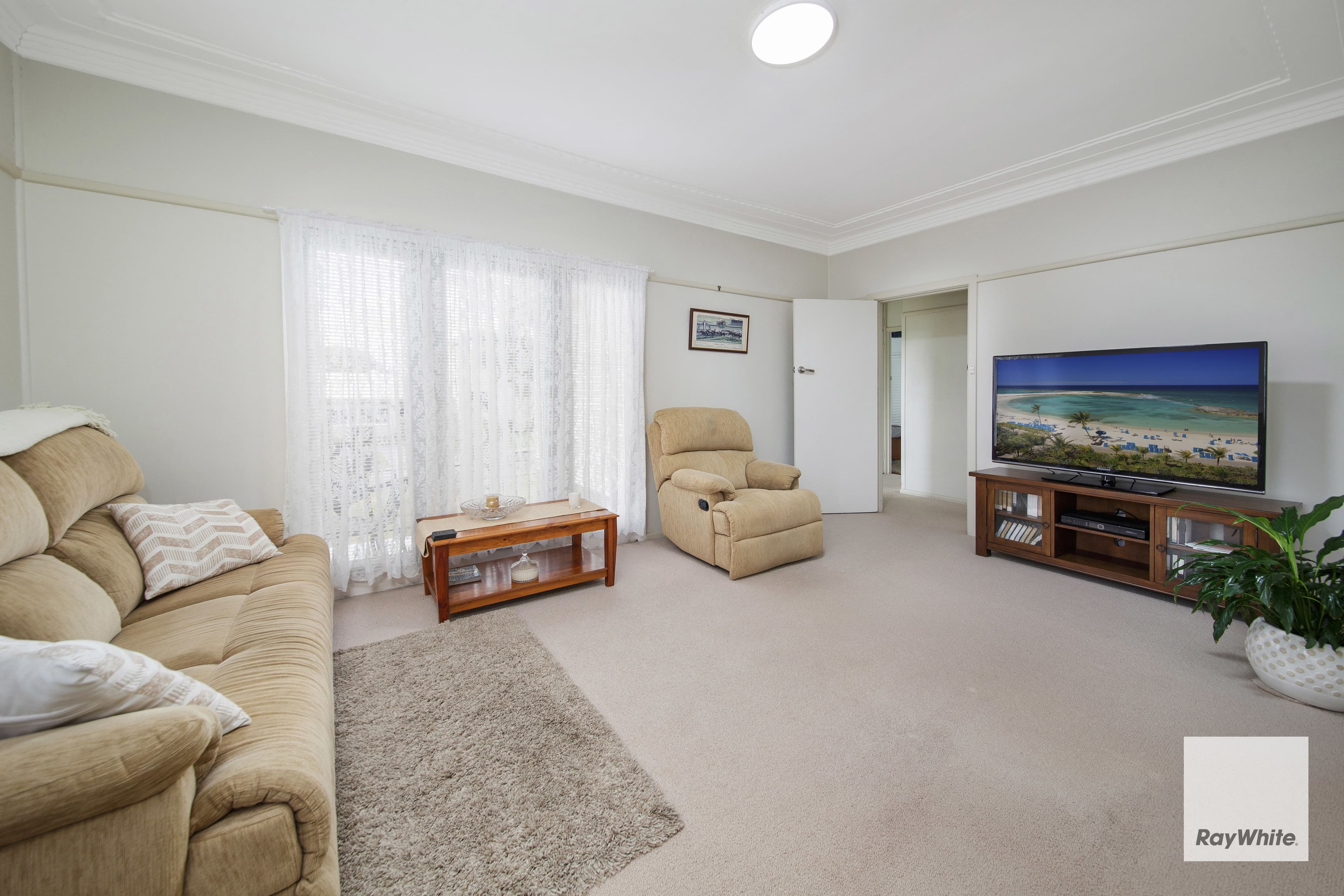 8 Burradoo Street, Caringbah South NSW 2229, Caringbah South - Thumbnail 2