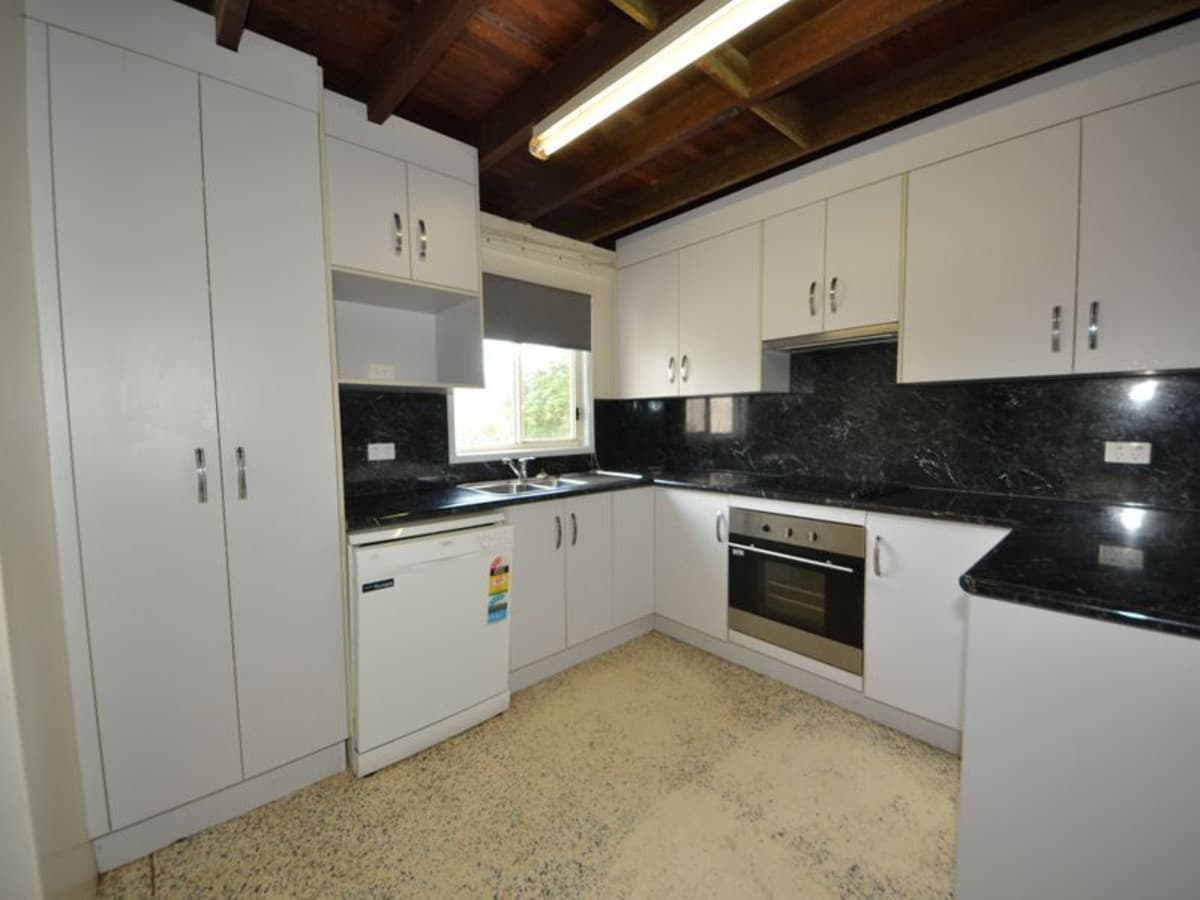 72 Breakspear Street, GRACEMERE, Gracemere - Thumbnail 4
