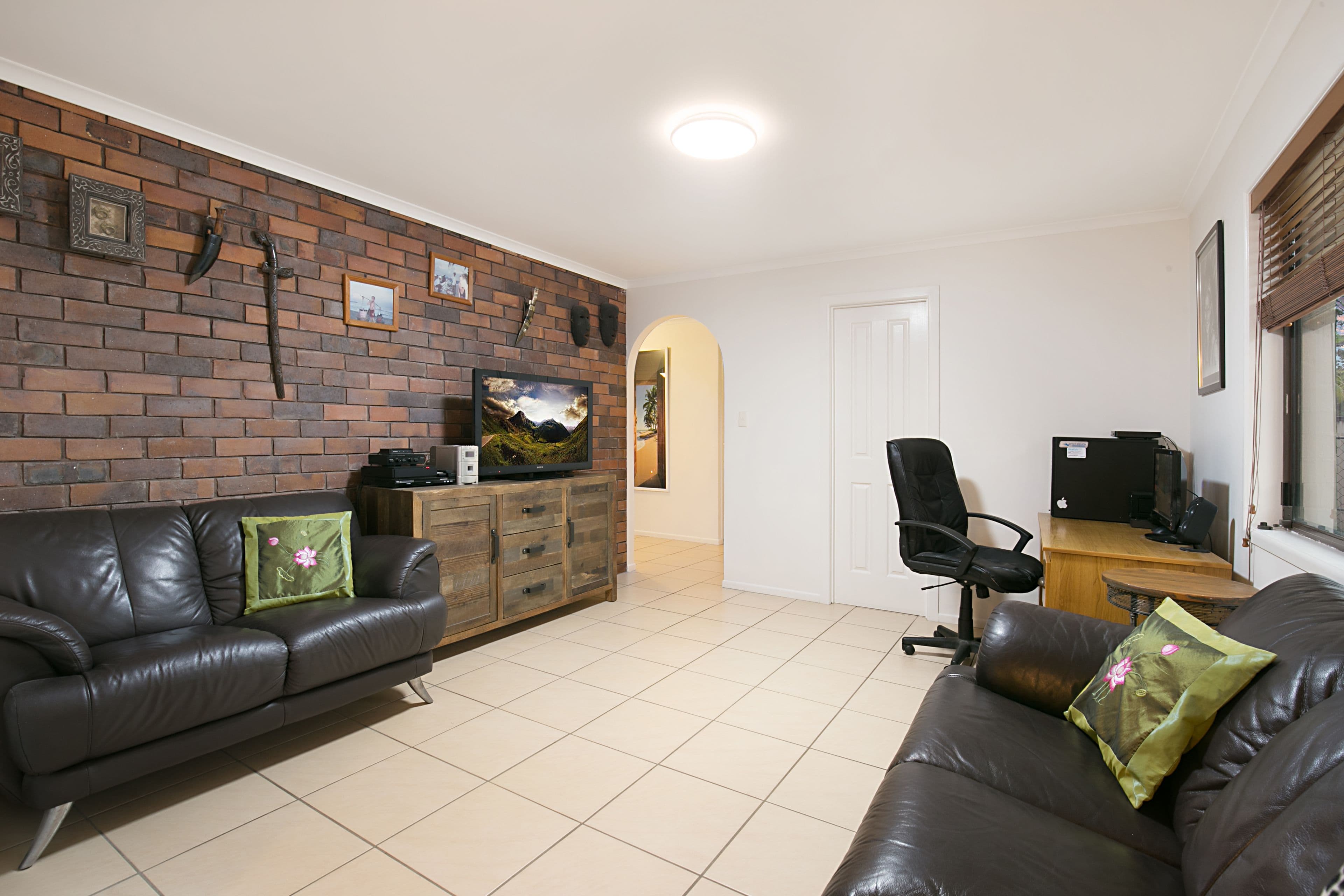 22 Raleigh Street, Springwood QLD 4127, Springwood - Thumbnail 5