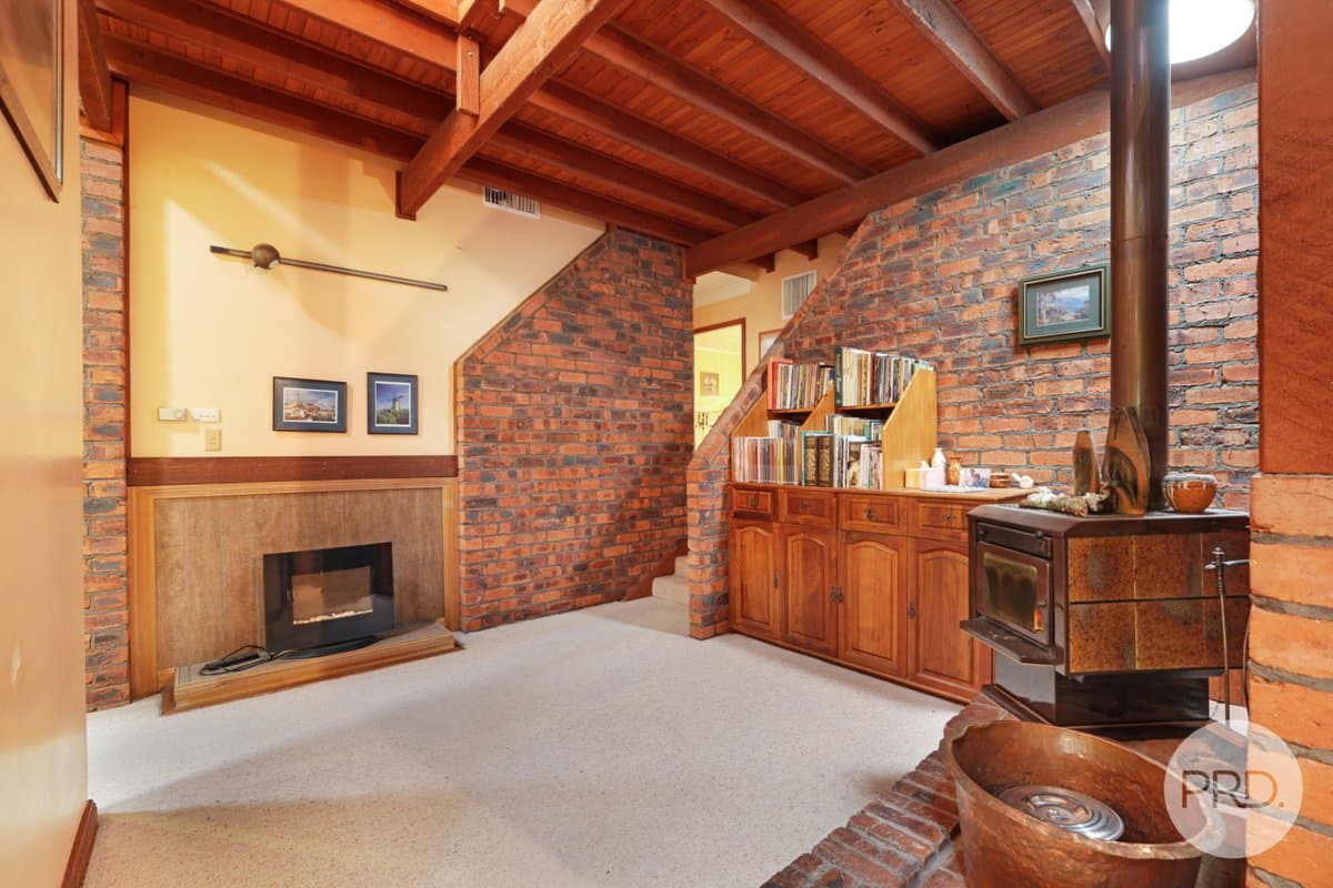 11 Jacaranda Place, TAMWORTH NSW 2340, Tamworth - Thumbnail 8