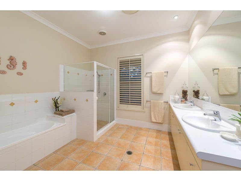 45 Scenic Road, KENMORE QLD 4069, Kenmore - Thumbnail 8