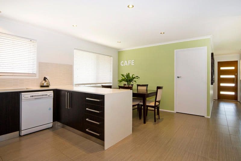 14 Deagon Drive, RUNAWAY BAY QLD 4216, Runaway Bay - Thumbnail 6