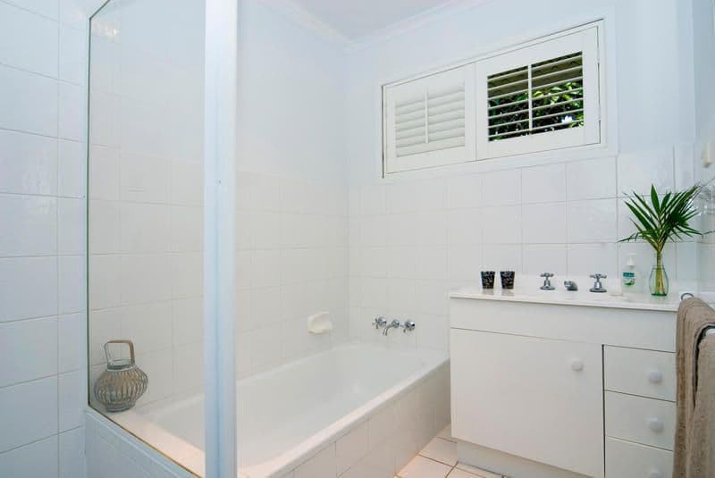14 Deagon Drive, RUNAWAY BAY QLD 4216, Runaway Bay - Thumbnail 8