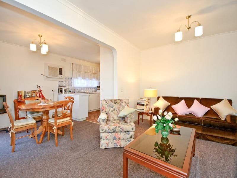 22 Middleborough Road, BURWOOD VIC 3125, Burwood East - Thumbnail 6