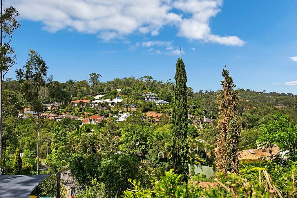 31 Weiss Place, Kenmore Hills QLD 4069, Kenmore Hills - Thumbnail 2