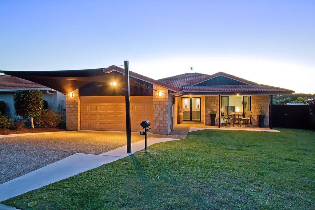 77 Casuarina Drive, ELANORA QLD 4221, Elanora - Thumbnail 2