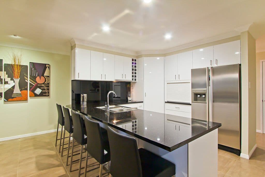 77 Casuarina Drive, ELANORA QLD 4221, Elanora - Thumbnail 5