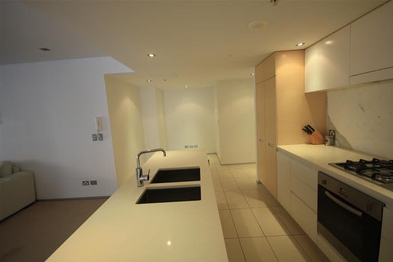  2-14 The Esplanade, BURLEIGH HEADS QLD 4220, Burleigh Heads - Thumbnail 2