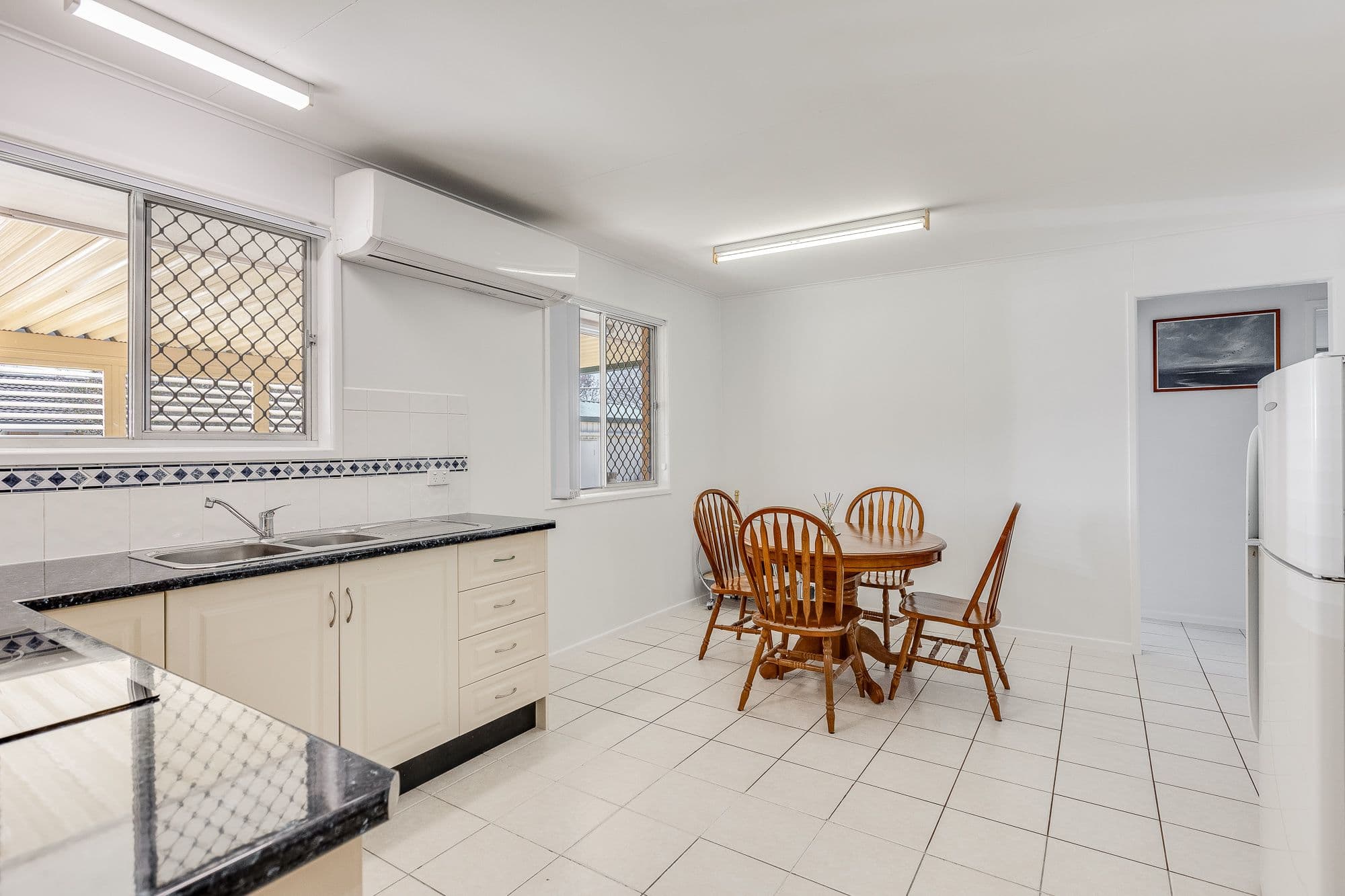 27 Merino Street, Harristown QLD 4350, Harristown - Thumbnail 8