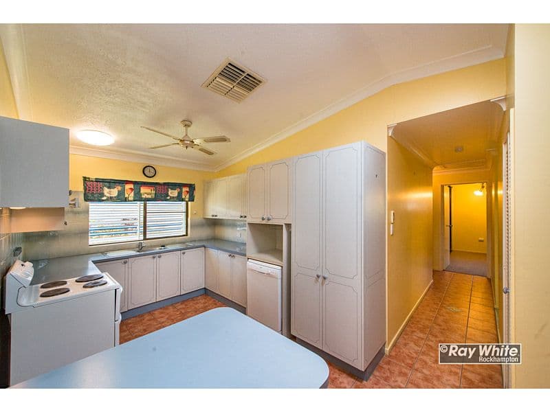 10 Pummell Street, Norman Gardens QLD 4701, Norman Gardens - Thumbnail 4