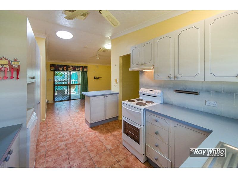 10 Pummell Street, Norman Gardens QLD 4701, Norman Gardens - Thumbnail 6